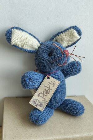 Peluche Blum, el Conejito Azul - 100% Lana Natural 18cm - Pookie