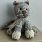 Peluche Gatito - 100% Lana Natural 18cm - Pookie